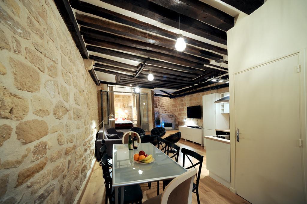 Unique Loft Apartment In Le Marais Paris Ngoại thất bức ảnh